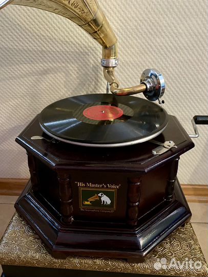 Граммофон His master's voice деревянный