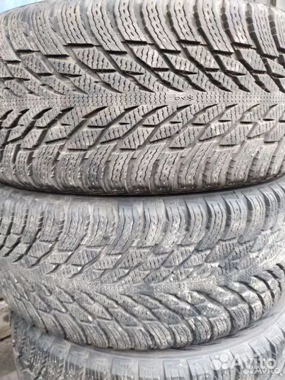 Nokian Tyres Hakkapeliitta R3 245/40 R19 и 275/35 R19