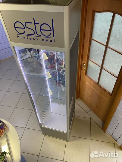 Стеклянный шкаф витрина с подсветкой торг уместен