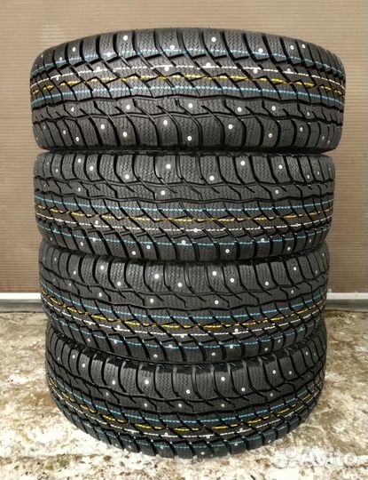 Viatti Bosco Nordico V-523 215/60 R17 96T