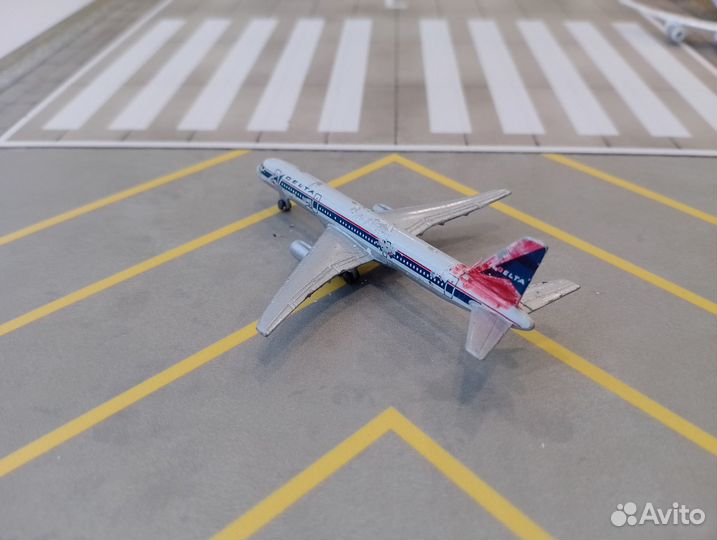 Самолёт Boeing 757 