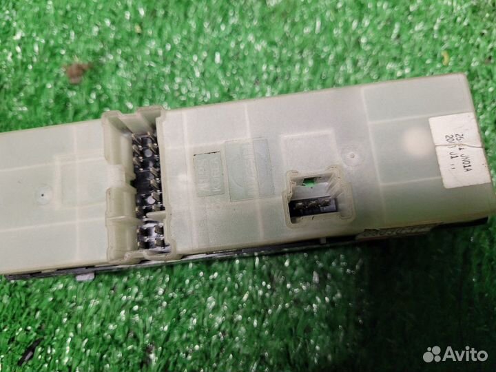 Блок управления стеклоподъёмниками Nissan Teana