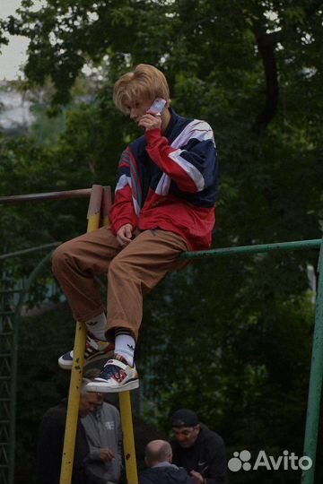 Фотограф в стиле 90х