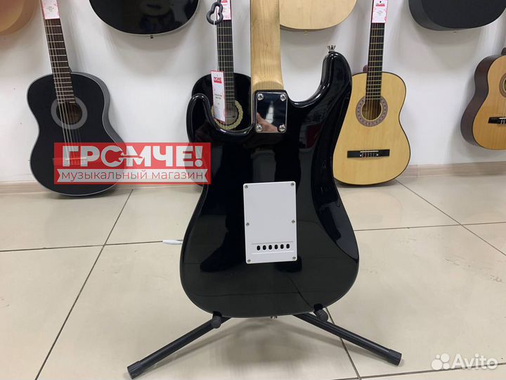 Электрогитара Fabio ST100 Sunburst