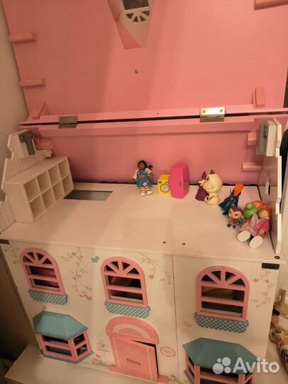 Домик кукольный