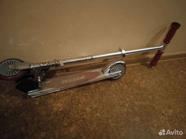 Самокат Razor