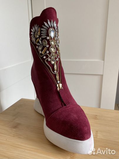 Ботильоны новые