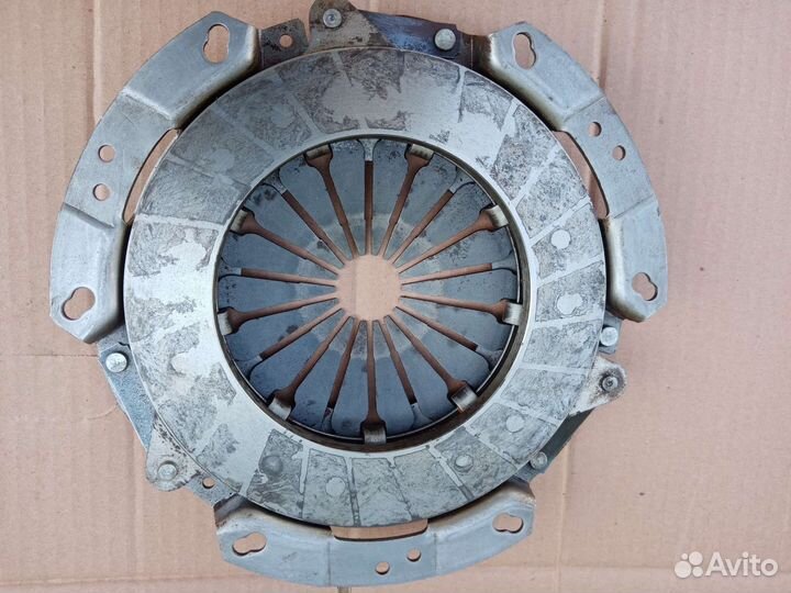 Корзина сцепления Рено (К4М 1.6 16кл 107 л.с)