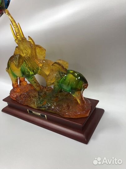 Статуэтка слоны Tai Kwok