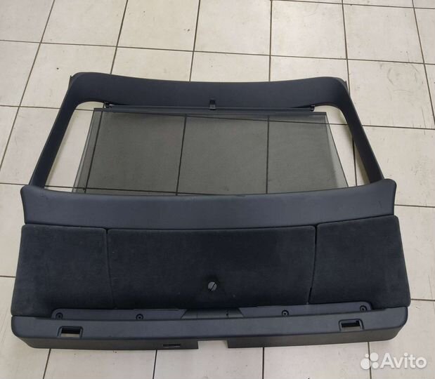 Обшивка двери багажника audi A6 C6