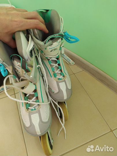 Роликовые коньки женские Reaction