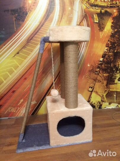 Домик с когтеточками, лежанкой и дорожкой