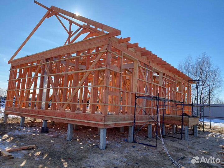 Бригада строителей