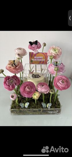 Уникальный букет с бенто тортом