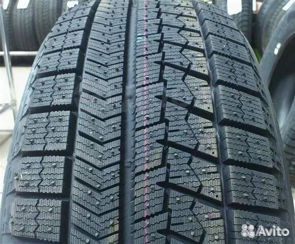 Bridgestone Blizzak VRX 215/60 R16