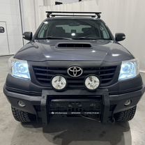 Toyota Hilux 3.0 AT, 2014, 171 235 км, с пробегом, цена 2 850 000 руб.