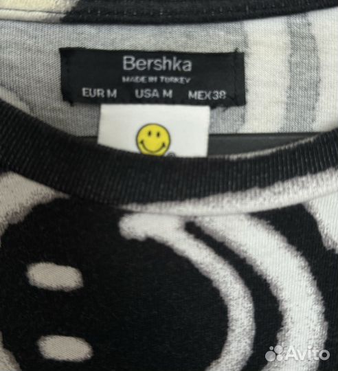 Футболка со смайликами bershka