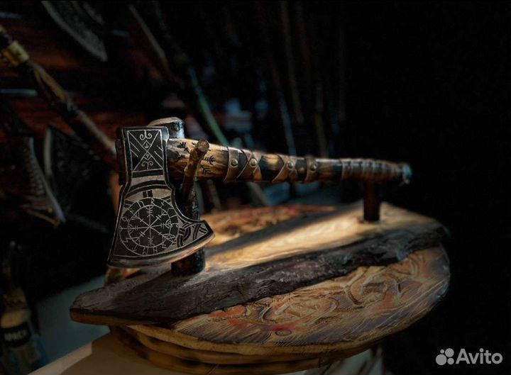 Топор кованый ручной работы