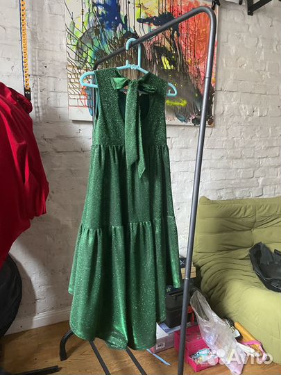 Платье зеленое вечернее 146
