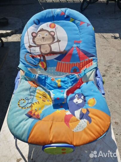 Шезлонг детский