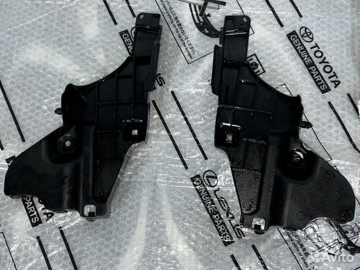 Кронштейн бампера задний Lexus Rx 4