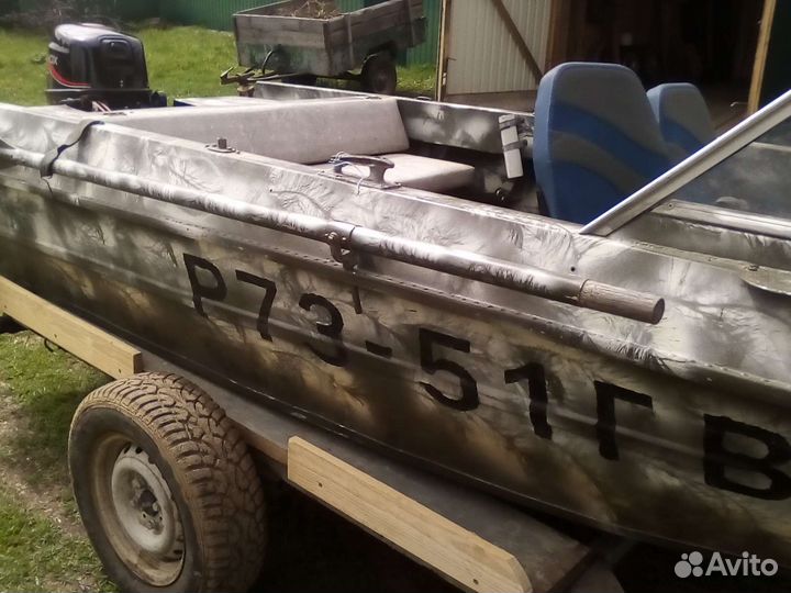 Лодка крым с мотором