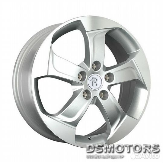 Диски Chrysler MI120 6.5/17 5x114.3 ET46 d67.1 SF