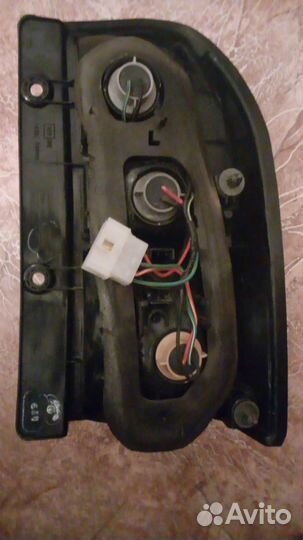 Продам задние фары Сузуки ескудо