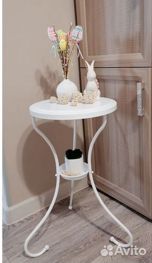 Журнальный столик