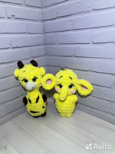 Брелки вязанные, брелок мишка, брелрк зайчик