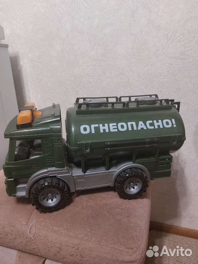 Модель грузовика