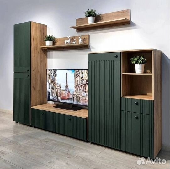 Стенка в гостиную