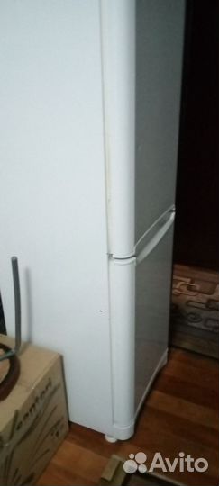 Холодильник бу indesit