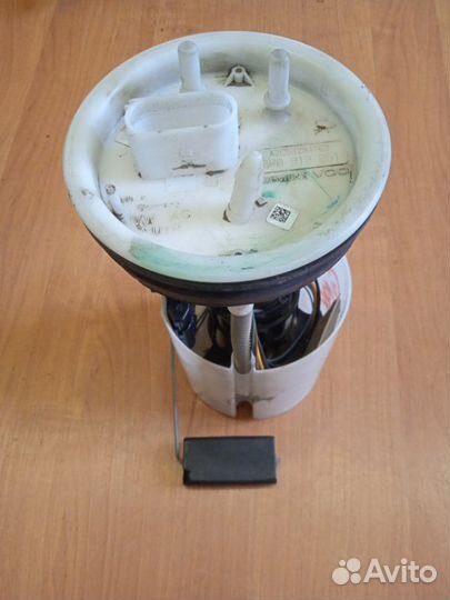 Бензонасос (насос топливный) Volkswagen Polo