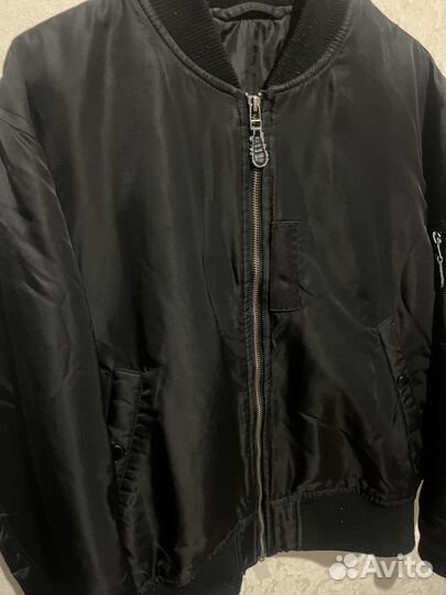 Gu x Undercover Бомбер