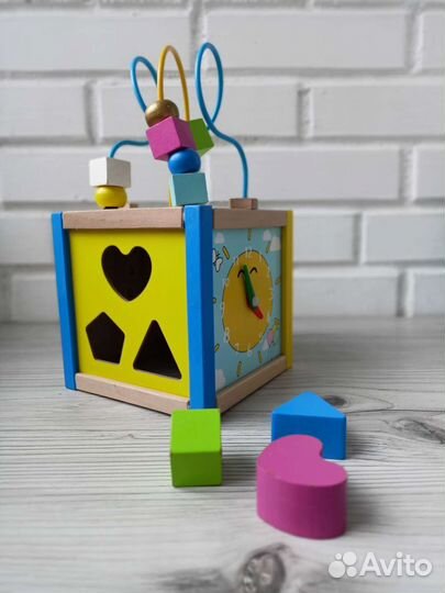 Деревянный развивающий сортер ELC