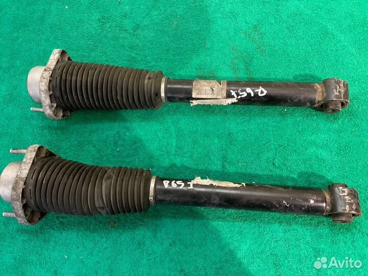 Амортизатор подвески задний Land Rover Discovery 5