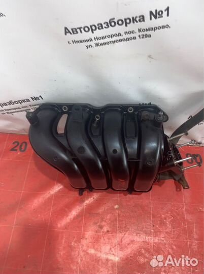 Коллектор впускной Toyota Auris ZRE151 1zrfe 2007