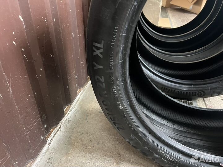 Continental PremiumContact 6 SUV 275/40 R22 и 315/35 R22