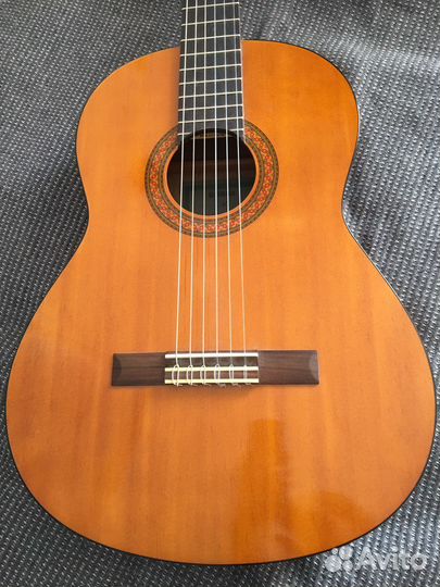 Классическая гитара yamaha c40