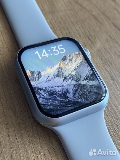 Apple watch 8