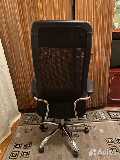 Кресло офисное/ компьютерное