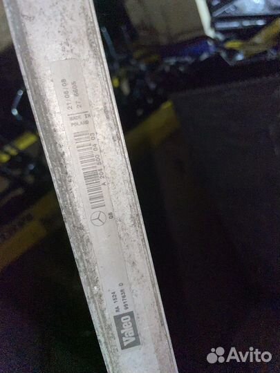 Радиатор Mercedes w204 w212