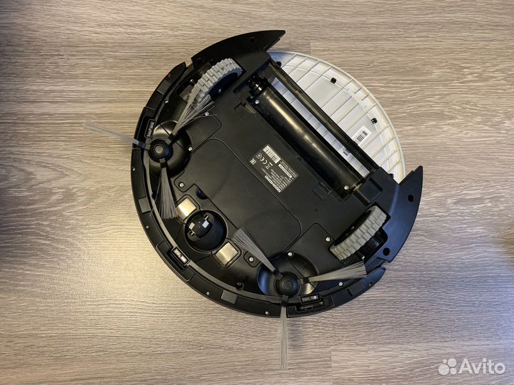 Робот пылесос Redmond RV-R500