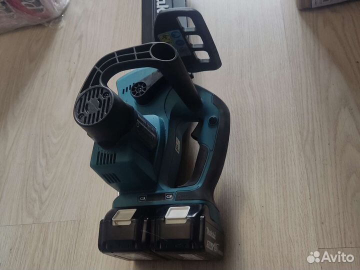 Аккумуляторная пила makita