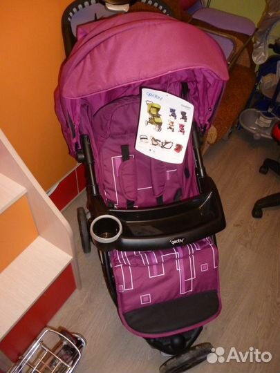 Новая детская прогулочная коляска Geoby