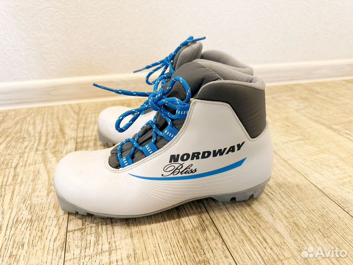 Лыжные ботинки 38 размер