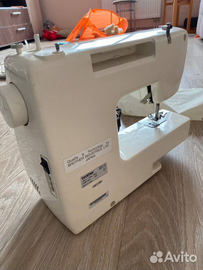 Швейная машина Brother