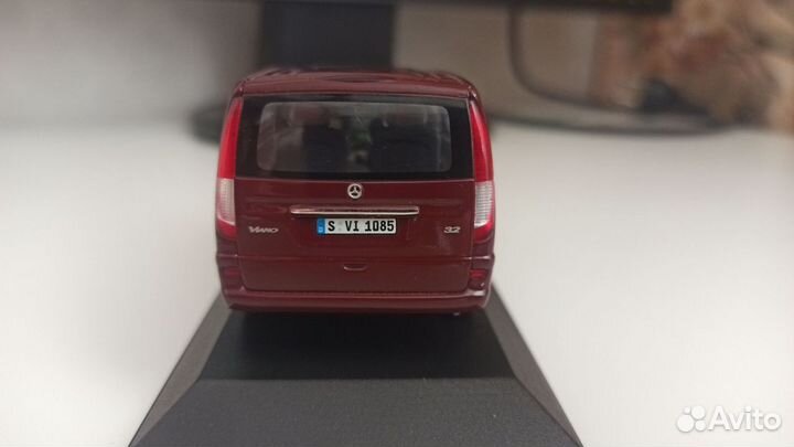 Модель Mercedes-Benz Viano minichamps