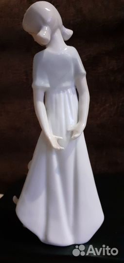 Фарфоровые статуэтки